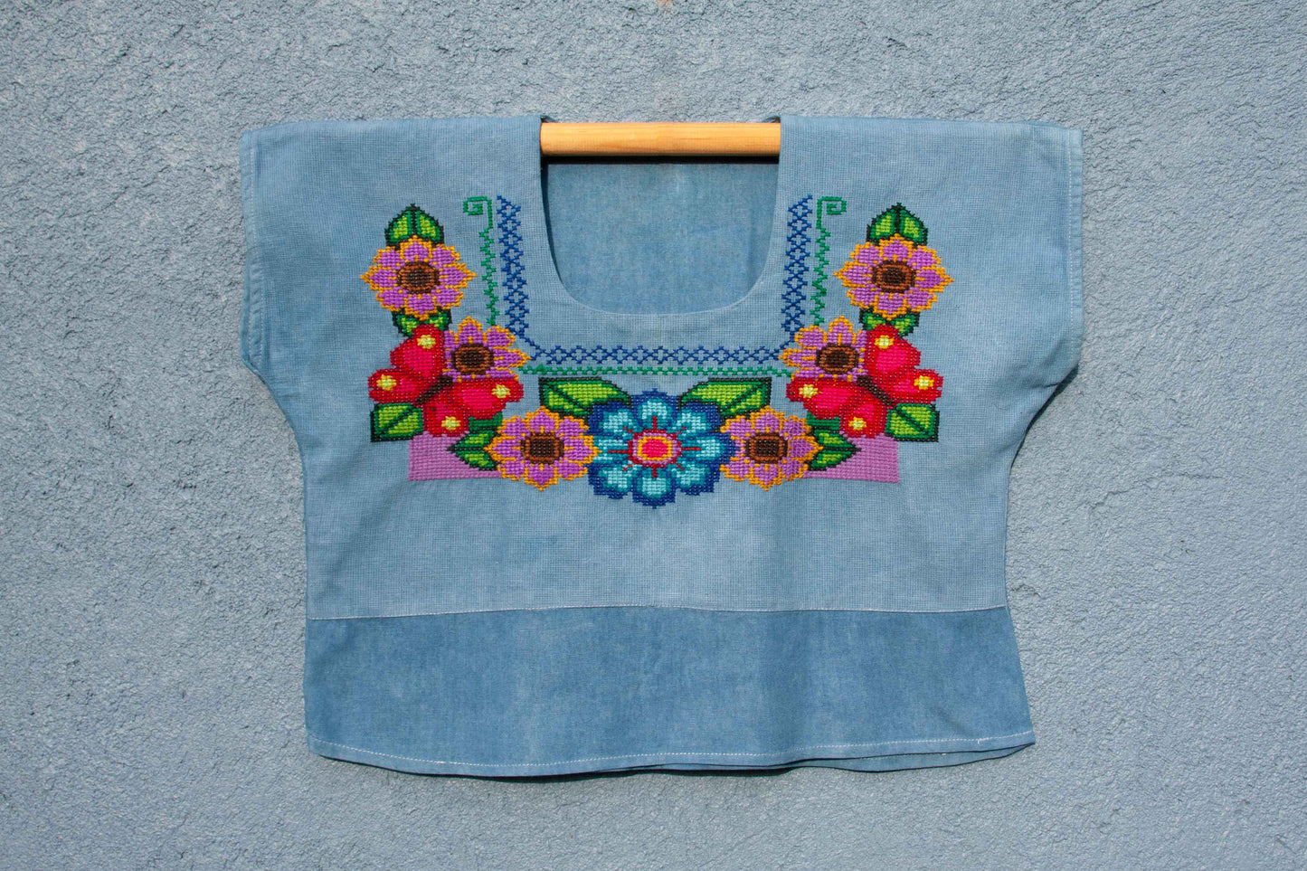 Blusa Azul Flores